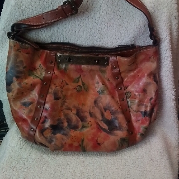 Patricia Nash Handbags - Women’s Patricia Nash Floral Leather Shoulder Bag in Multicolor